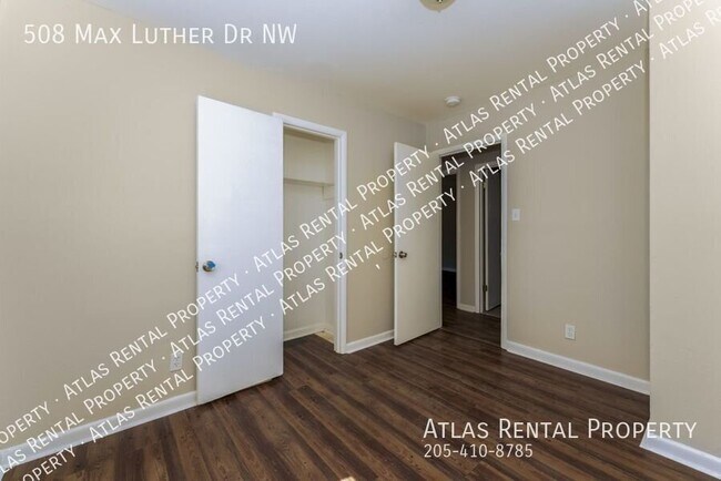 Building Photo - 508 Max Luther Dr NW