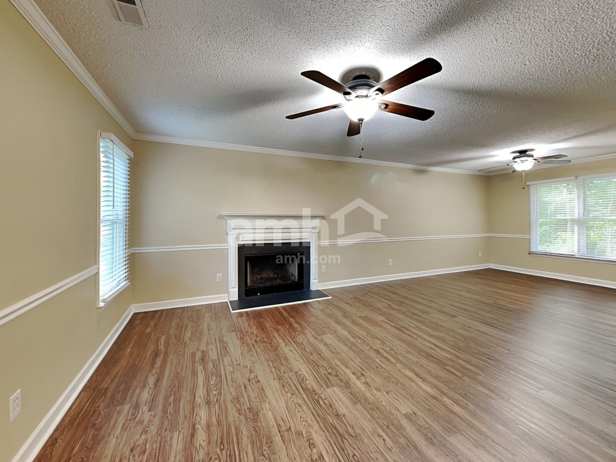 Building Photo - 3100 Twatchman Dr