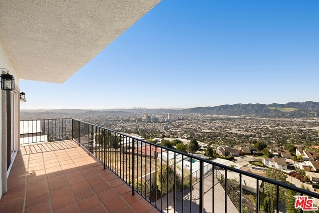 Building Photo - 1916 Rams Horn Ct