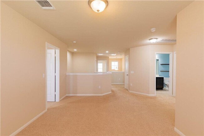 Building Photo - Spacious 4/BR, 2.5/BA Home in Cedar Park –...
