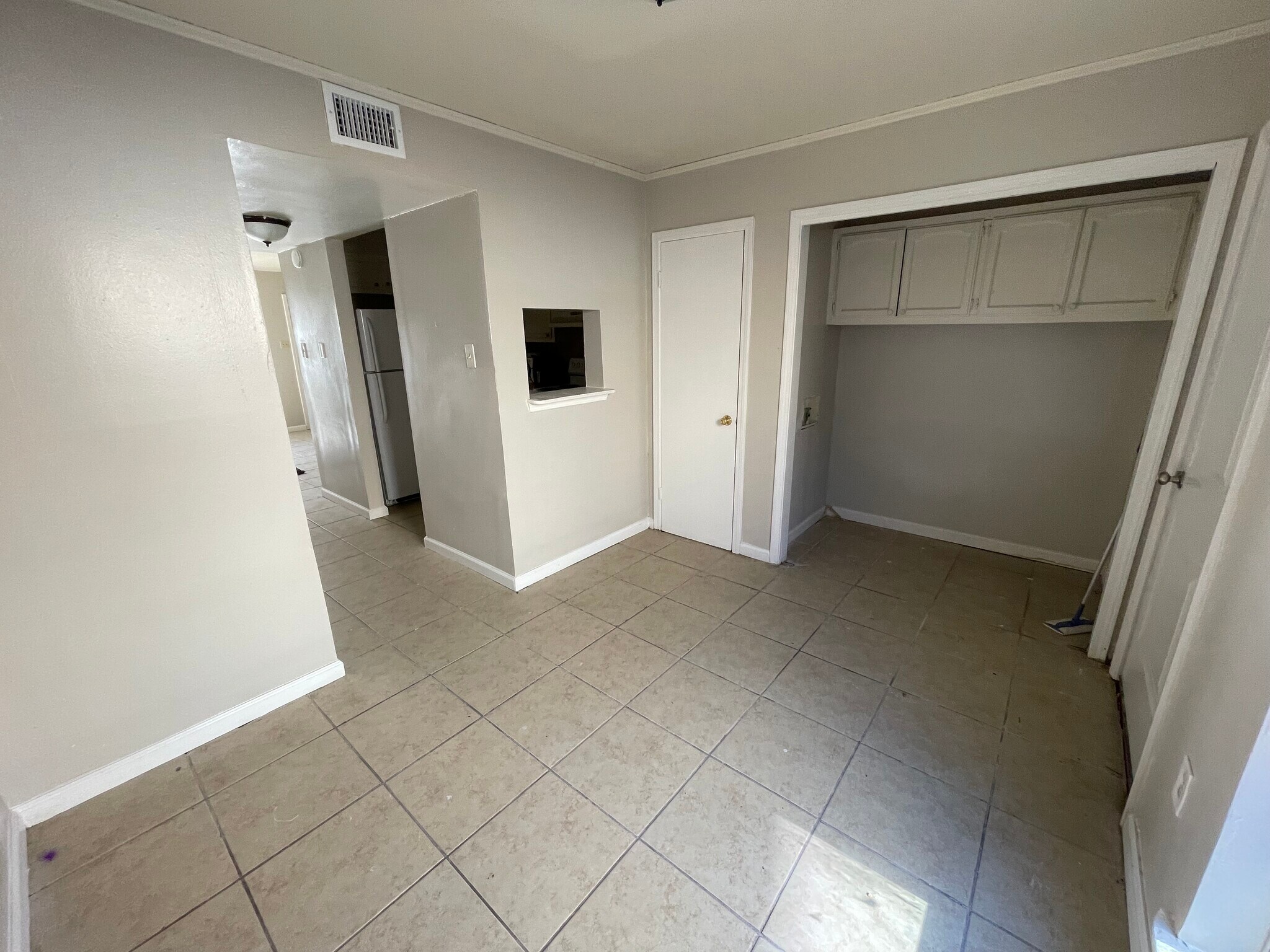 Building Photo - 3432 Yorkfield Dr