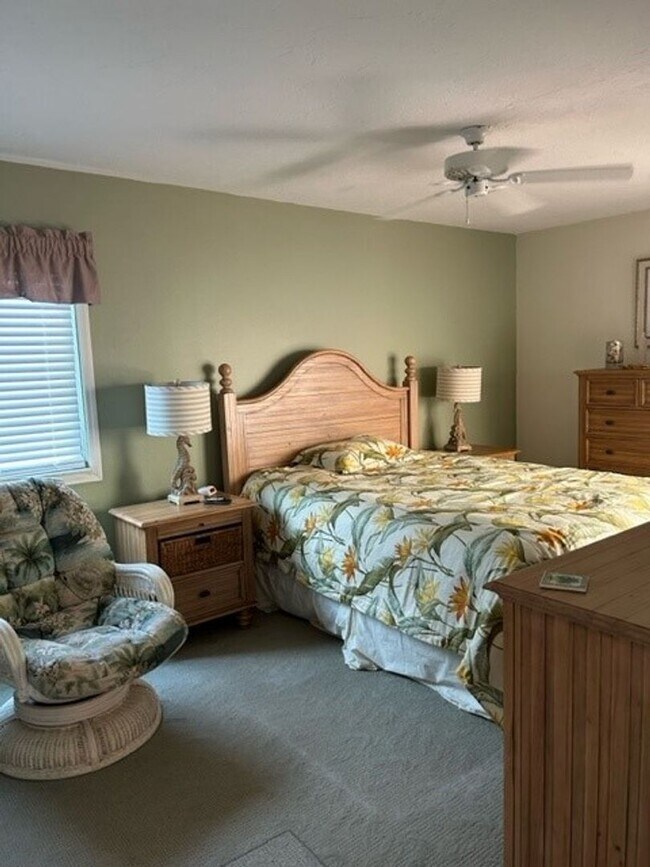 Building Photo - Venice, FL MACARTHUR BEACH Gated Comm. 2/2...