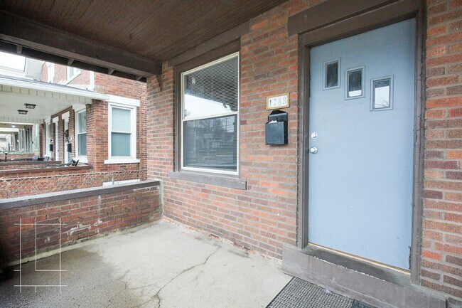 Building Photo - 1286 N 4th St