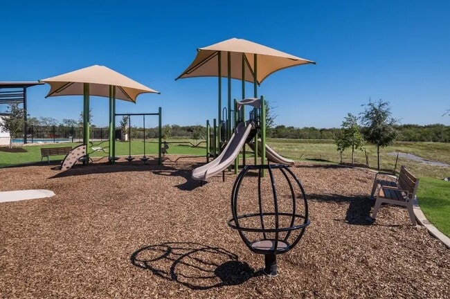 Building Photo - 4127 Cove Fls