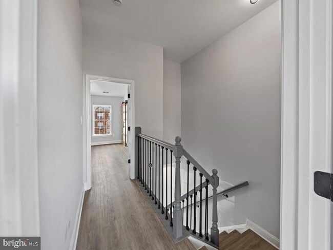 Building Photo - 13133 Park Crescent Cir