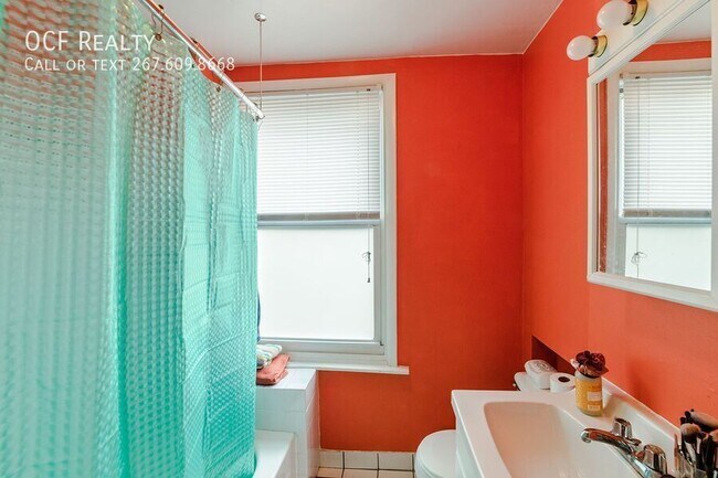 Building Photo - 620 S 3rd St