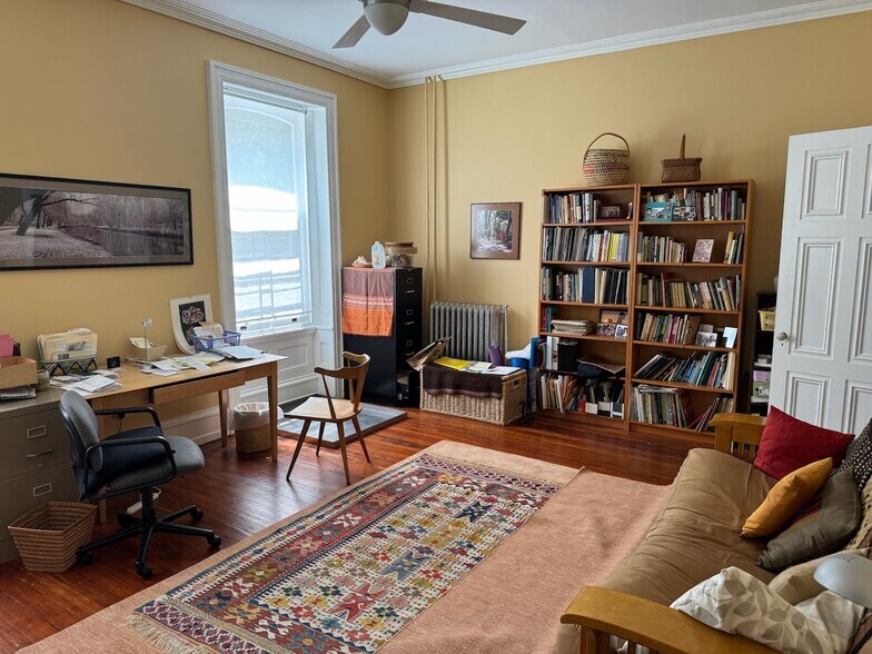 Building Photo - 3605 Hamilton St