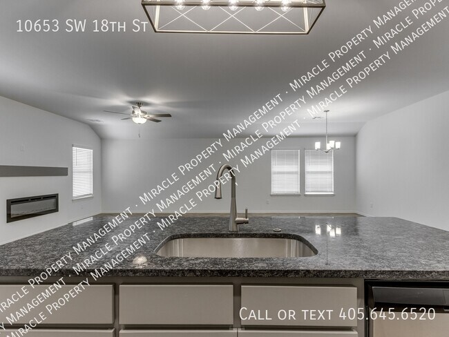 Building Photo - 10653 SW 18th St