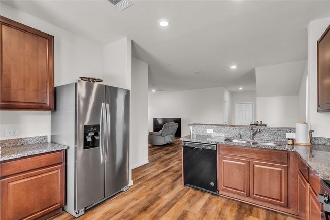 Building Photo - 4619 Prairie Chase Dr