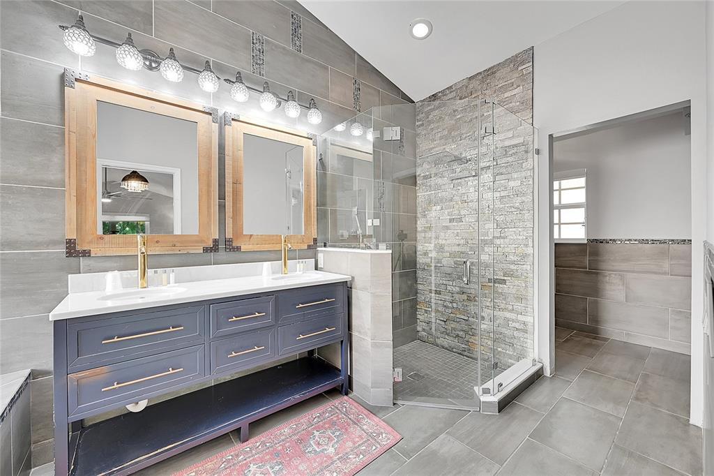 Building Photo - 9841 SW 1st St