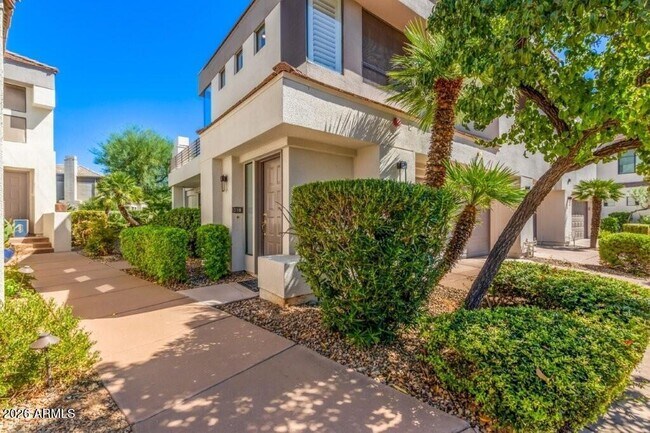 Building Photo - 7222 E Gainey Ranch Rd