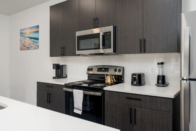 Building Photo - 5821 Elevated Wy