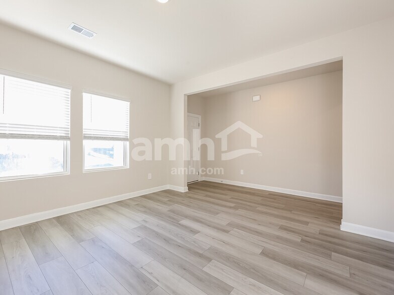 Building Photo - 801 Treeline Rd