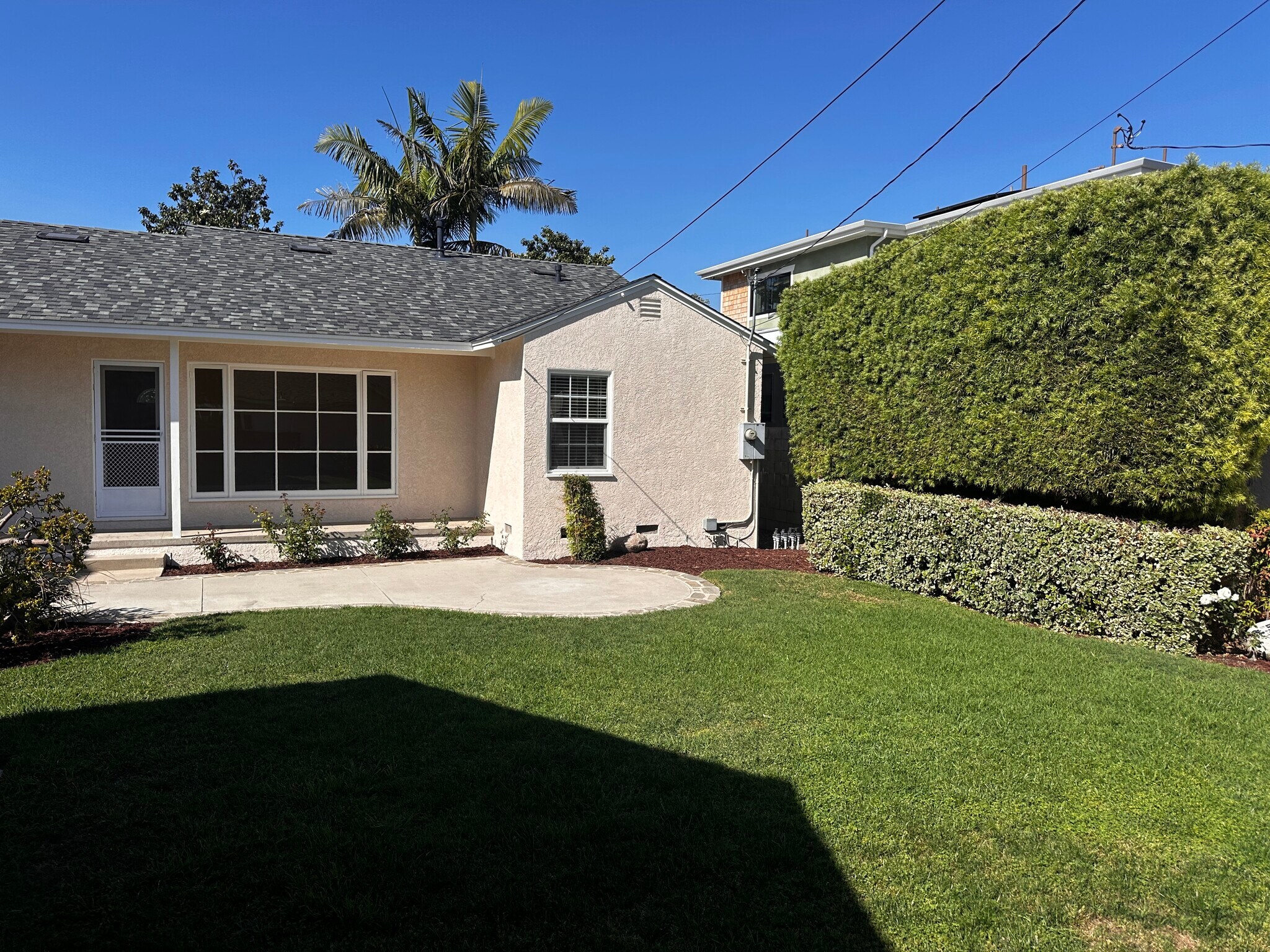 Building Photo - 5818 E Scrivener St