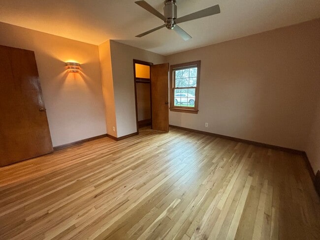 Building Photo - Spacious Home with Large Lot