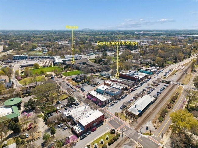 Building Photo - 124 Parkside W Ct