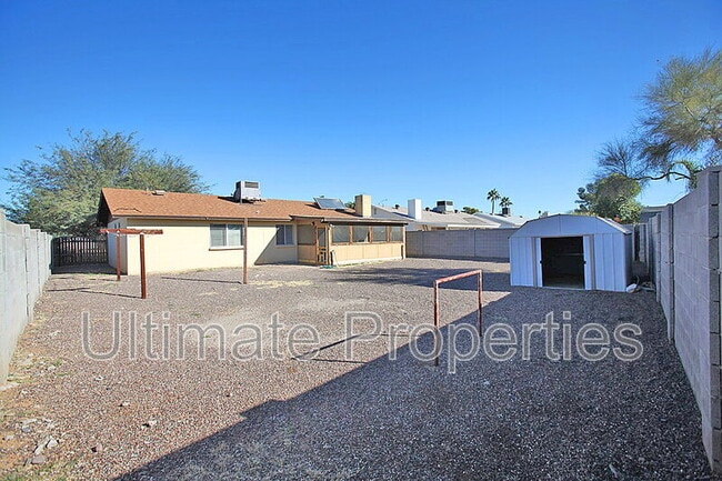 Building Photo - 401 W Utopia Rd