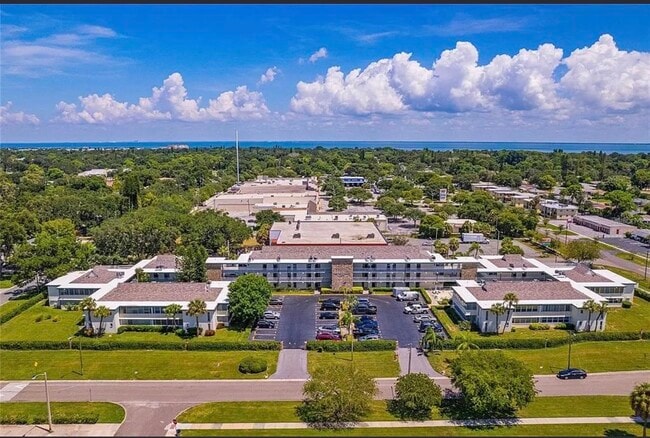 Building Photo - 6100 12th St S