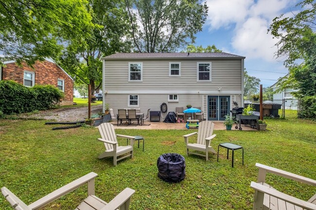 Building Photo - 2929 Emery Dr