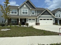 Building Photo - Big Danville Home Away From Home
