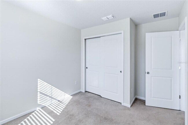 Building Photo - 10379 Folly Bch Rd