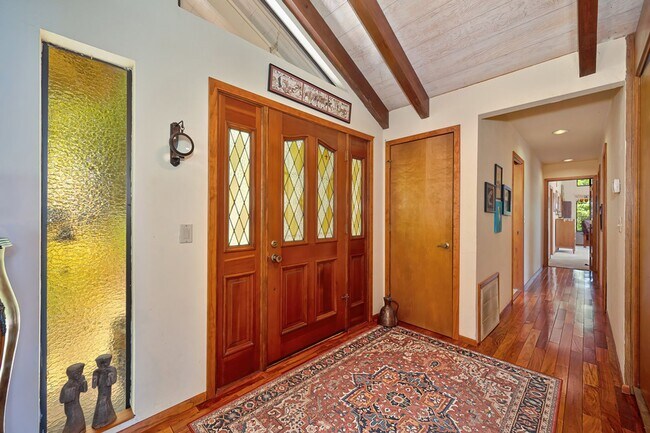 Building Photo - 16832 Alice Way