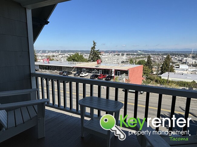 Building Photo - Newly Remodeled Tacoma with Furnished opti...