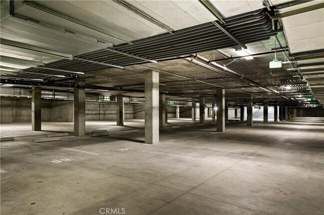 Building Photo - Alhambra