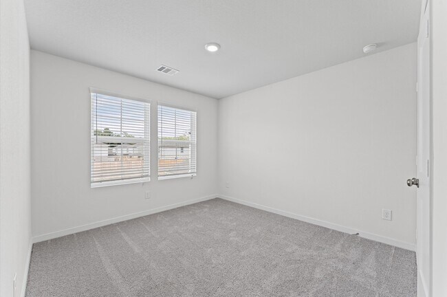 Building Photo - 259 Brazen Forest Trl