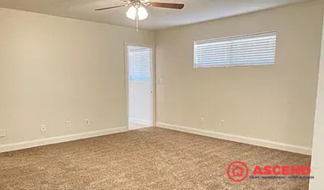 Building Photo - Gorgeous Home Off Rosedale Hwy and Renfro!