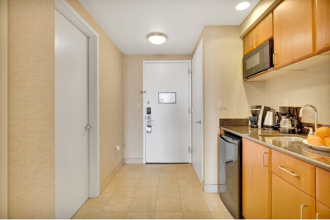 Building Photo - 18001 Collins Ave
