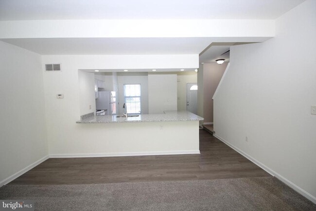 Building Photo - 132 Bay Hill Ln