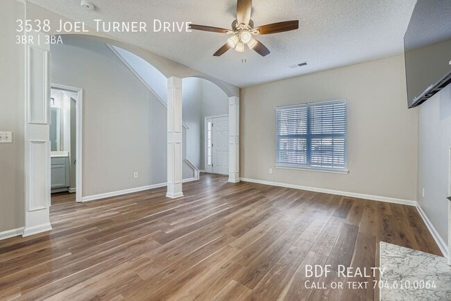 Building Photo - 3538 Joel Turner Dr