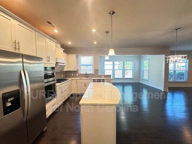 Building Photo - 5302 Tilley Manor Dr