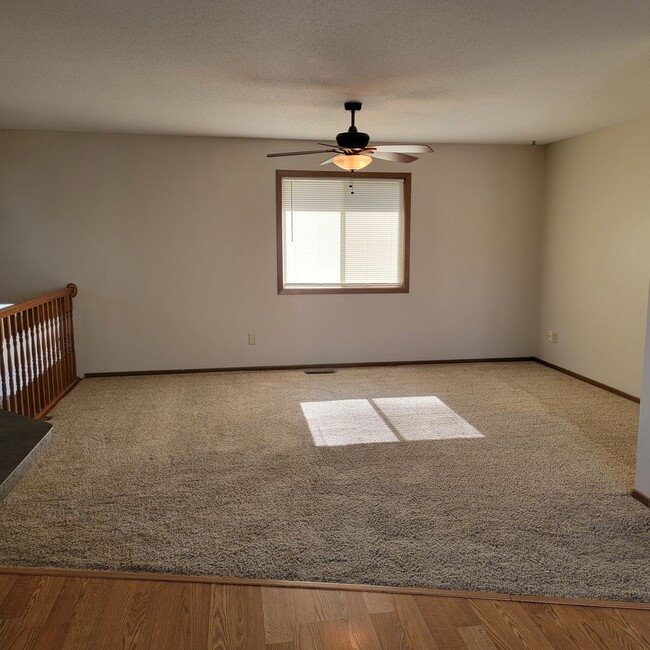 Building Photo - 3 BED | 2 BATH | SPLIT-FOYER HOME | RAPID ...