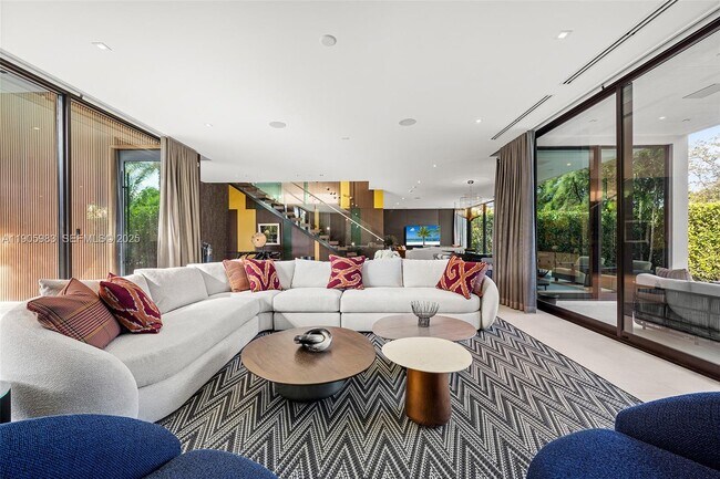 Building Photo - 4585 Nautilus Dr