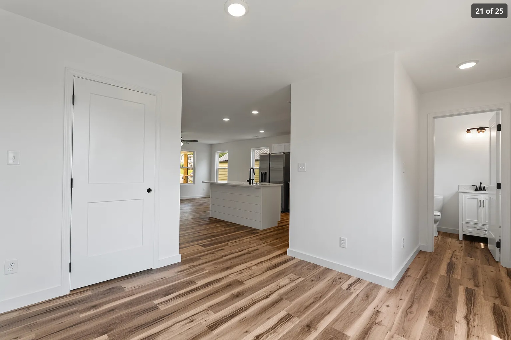 Building Photo - 211 Avenue C