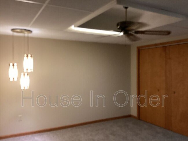 Building Photo - 112 Crooked Creek Rd