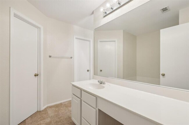 Building Photo - 8313 Steamline Cir