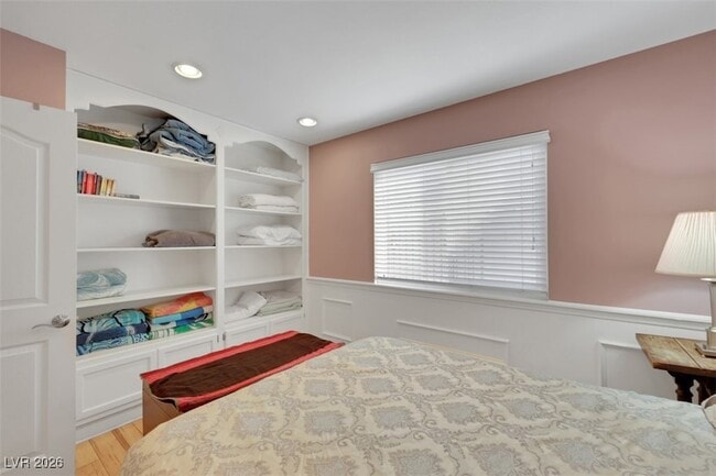 Building Photo - 5844 Buhl Ct