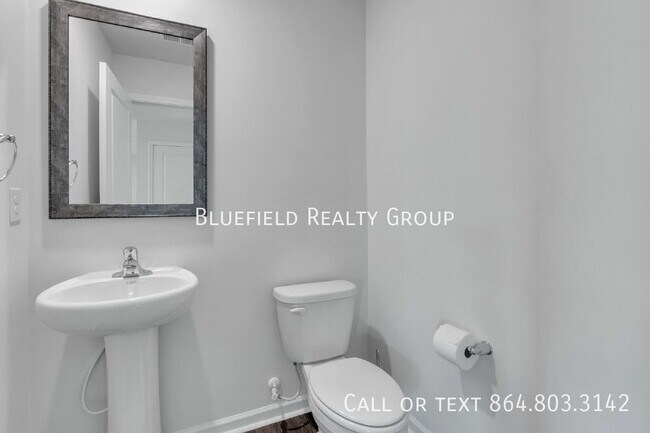 Building Photo - 107 Ashwood Wy