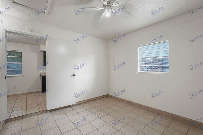 Building Photo - 12212 Duchess Dr