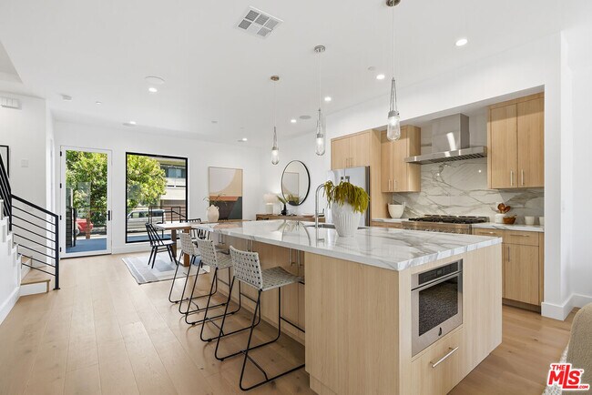 Building Photo - 4095 Sawtelle Blvd