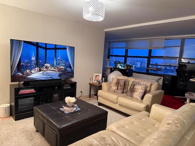 Building Photo - 7004 JFK Blvd E