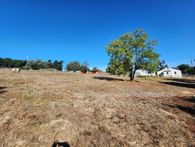 Building Photo - 3191 Eastman Ln