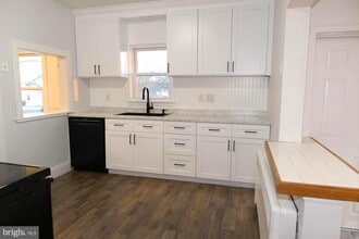 Building Photo - 214 Trumbauersville Rd