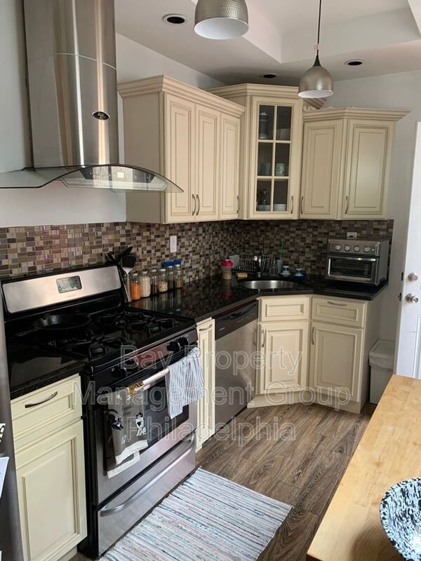 Building Photo - 2018 N Hancock St