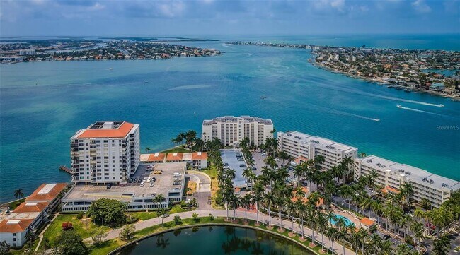 Building Photo - 6105 Bahia Del Mar Cir