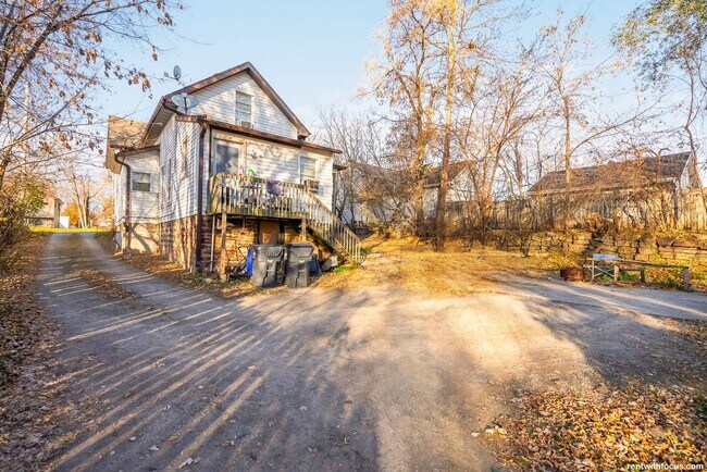 Building Photo - 416 High St