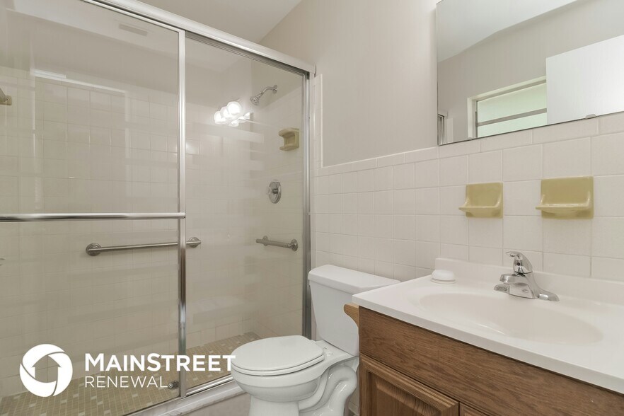 Building Photo - 2395 Florida Ave